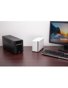 UPS APC Easy UPS BVX 1600VA, 230V, AVR, IEC
