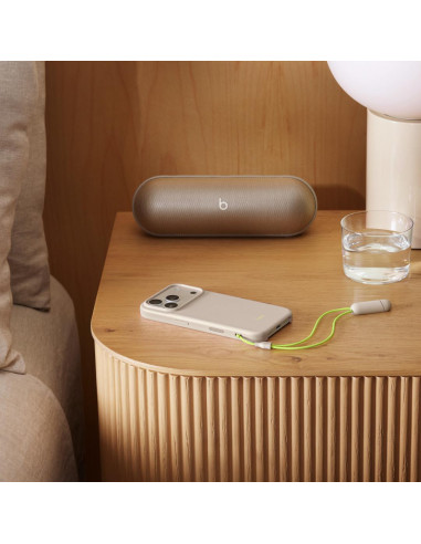 Accesorii APPLE BEATS CASE iPHONE 17P...